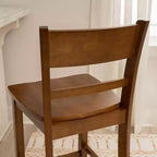 Sgabello da bar in legno di gomma con schienale a doghe, altezza bancone, 61 cm